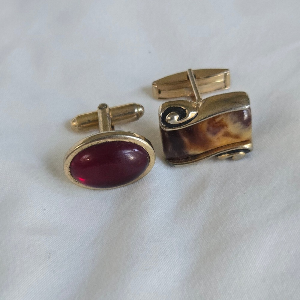 VTG Mismatched Eclectic Cufflinks Red Brown Gold Men's OS Jewelry Pair Unbranded
